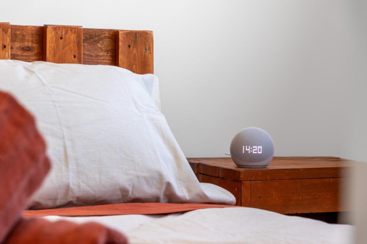 Appartamento Cozy Retreat With Hot Tub Christchurch Esterno foto